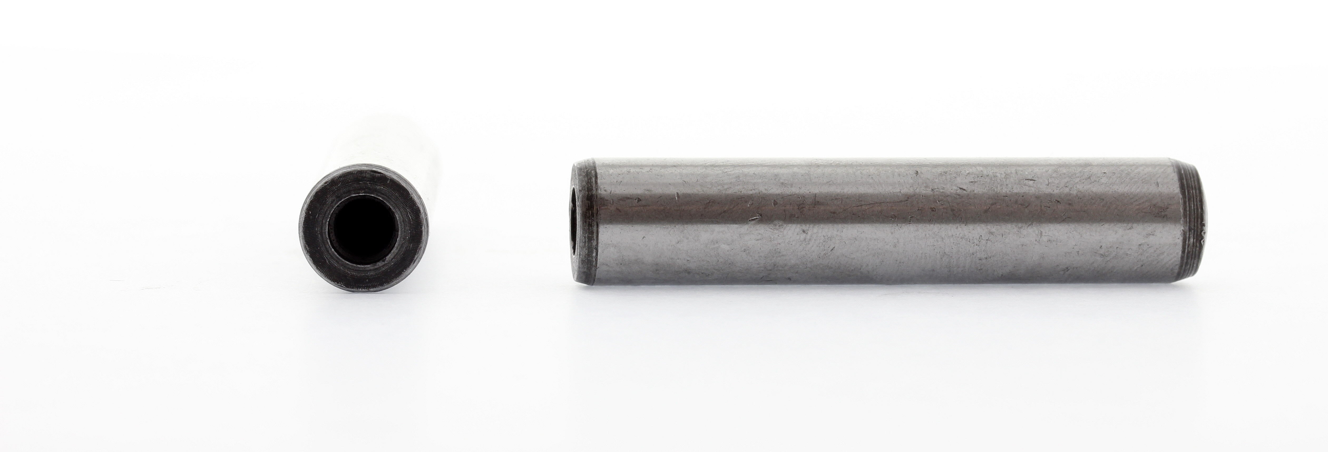 SYLINDRISK PINNE MED INNVENDIGE GJENGER DIN 7979 UBELAGT